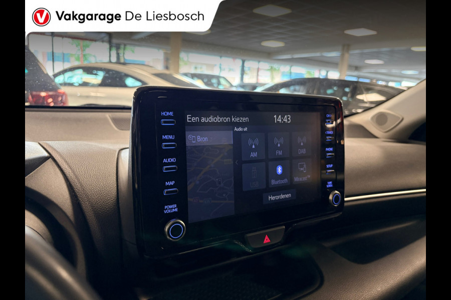 Toyota Yaris 1.5 Hybrid Style / LED / head-up / panoramadak / camera / keyless