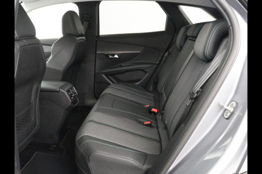 Peugeot 3008 1.6 HYbrid 225 Allure | SOH 97,7% | Half leder | Carplay | Camera | Navigatie | Side Assist | Cruise control | Bluetooth | Climate control | 18'' | Parkeerhulp | PHEV | Plug In