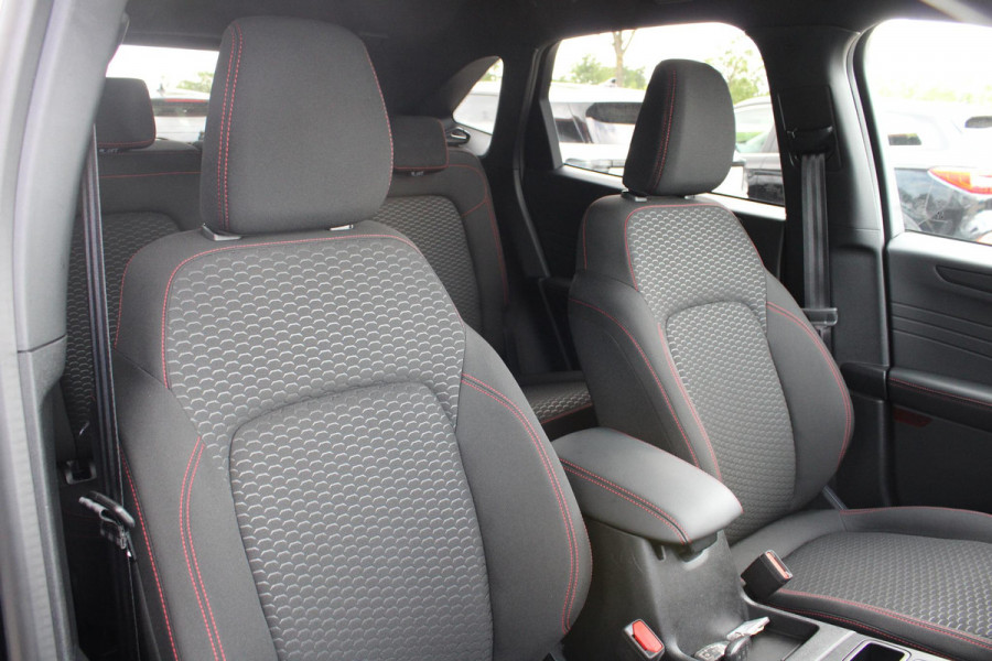 Ford Kuga 2.5 PHEV ST-Line | Winter Pack | Wegklapbare trekhaak | NL Auto |