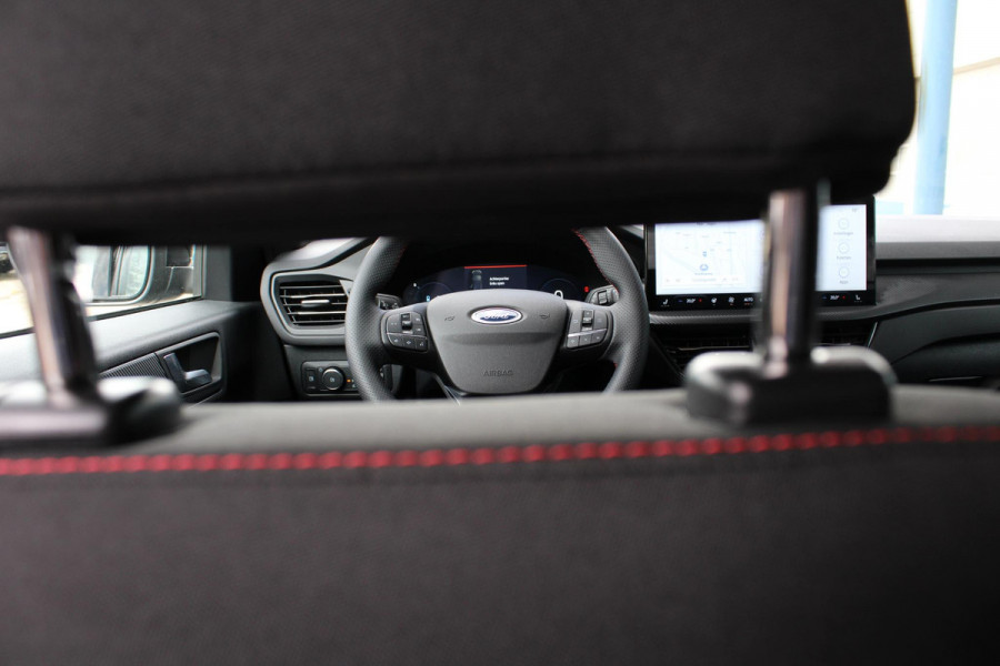 Ford Kuga 2.5 PHEV ST-Line | Winter Pack | Wegklapbare trekhaak | NL Auto |
