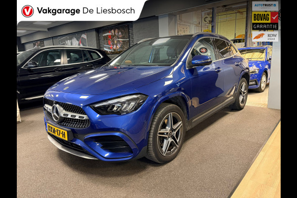 Mercedes-Benz GLA 250 e AMG Line |19 inch | 360camera| panoramadak|sfeer verlichting
