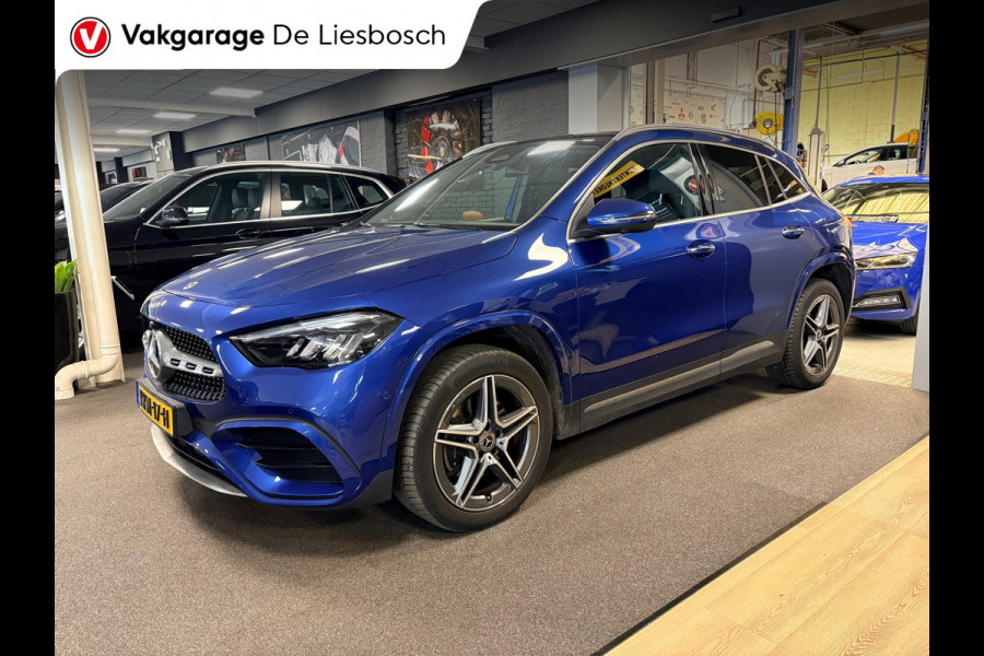 Mercedes-Benz GLA 250 e AMG Line |19 inch | 360camera| panoramadak|sfeer verlichting
