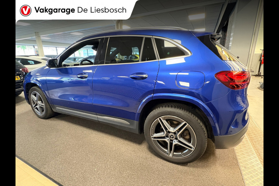Mercedes-Benz GLA 250 e AMG Line |19 inch | 360camera| panoramadak|sfeer verlichting