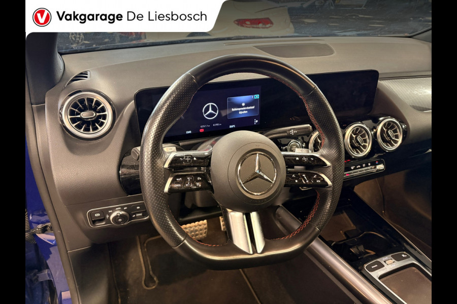 Mercedes-Benz GLA 250 e AMG Line |19 inch | 360camera| panoramadak|sfeer verlichting