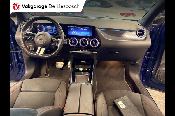 Mercedes-Benz GLA 250 e AMG Line |19 inch | 360camera| panoramadak|sfeer verlichting