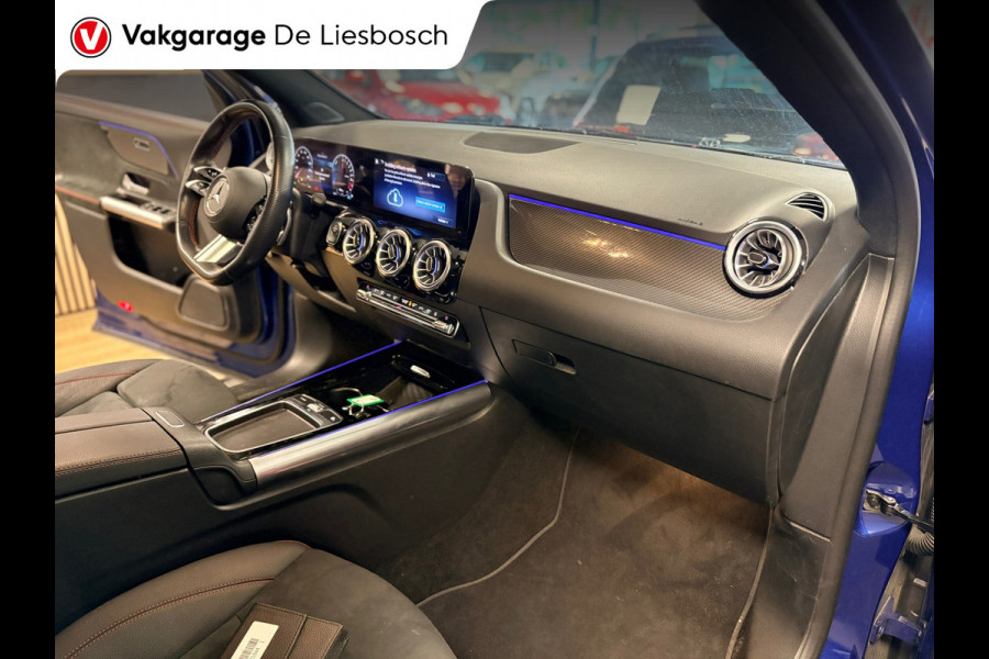 Mercedes-Benz GLA 250 e AMG Line |19 inch | 360camera| panoramadak|sfeer verlichting