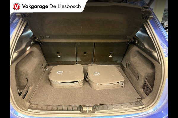 Mercedes-Benz GLA 250 e AMG Line |19 inch | 360camera| panoramadak|sfeer verlichting