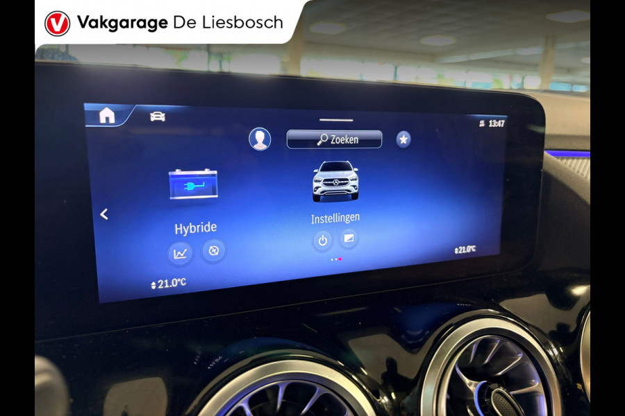 Mercedes-Benz GLA 250 e AMG Line |19 inch | 360camera| panoramadak|sfeer verlichting