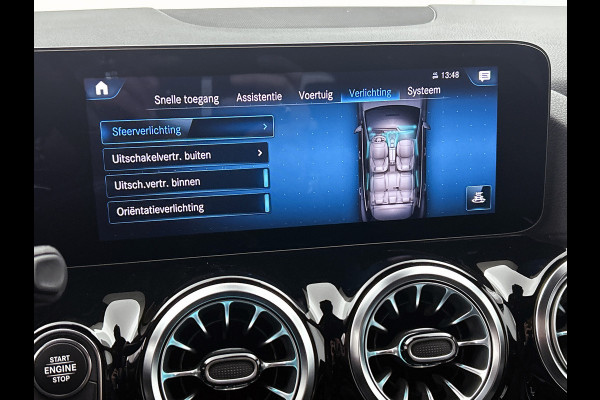 Mercedes-Benz GLA 250 e Business AMG-line 5 spaaks lichtmetalen velgen | MBUX wide screen| Navigatie | elect bed. voorstoelen met memory | Trekhaak | parking support met camera | Inclusief 24 maanden Mercedes-Benz Certified garantie voor Europa.