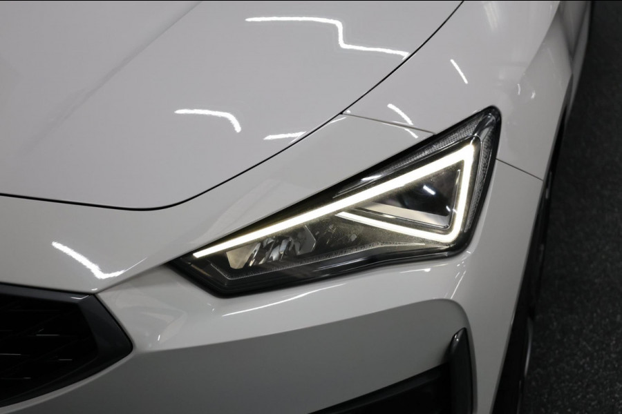 CUPRA Leon 2.0 TSI VZ 300+PK LED/VIRTUAL/SFEER/PANO/HALF LEER+S.VERWARMING+MEMORY/19"/CAM/ACC/ECC/12 MDN GARANTIE!
