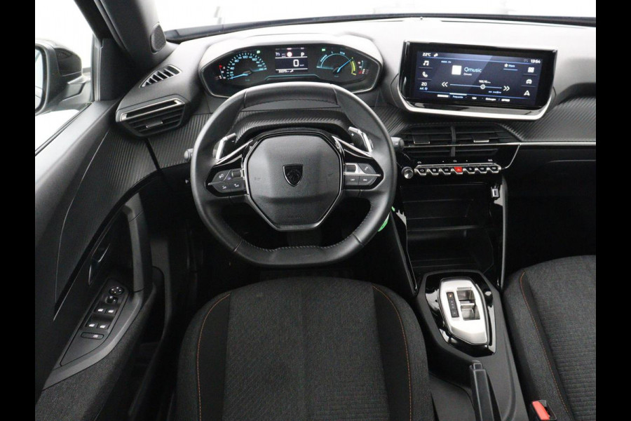 Peugeot 2008 1.2 Hybrid 136 Style | Automaat | Carplay | Climate control | Parkeerhulp | Full LED | Cruise control | Bluetooth