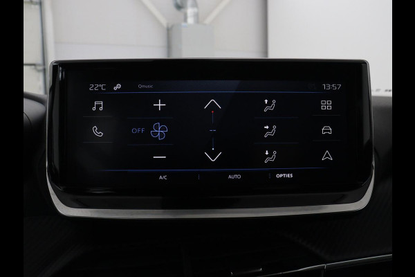 Peugeot 2008 1.2 Hybrid 136 Style | Automaat | Carplay | Climate control | Parkeerhulp | Full LED | Cruise control | Bluetooth
