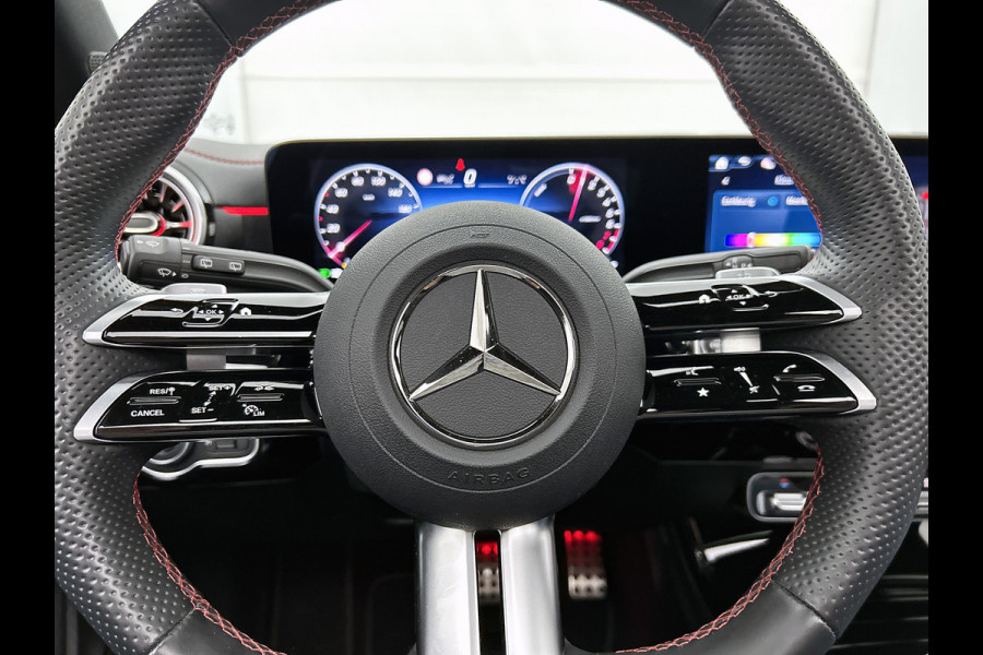 Mercedes-Benz CLA-Klasse Shooting Brake 250 e AMG-line Lichtmetalen velgen | Panoramadak | Wide screen | Navigatie | Parking support met camera | Inclusief 24 maanden MB Certified garantie voor Europa.