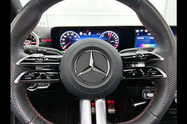 Mercedes-Benz CLA-Klasse Shooting Brake 250 e AMG-line Lichtmetalen velgen | Panoramadak | Wide screen | Navigatie | Parking support met camera | Inclusief 24 maanden MB Certified garantie voor Europa.
