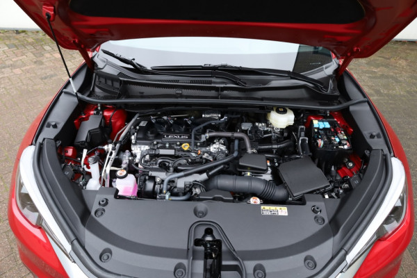 Lexus LBX 1.5 Elegant 2WD | Tech Pack | Leder | El. Achterklep | Stoelverwarming