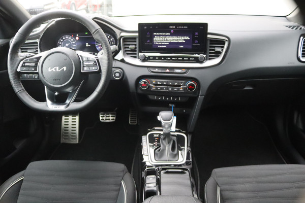 Kia Ceed Sportswagon 1.5 T-GDi 140PK Automaat GT-Line 11-2025!/Navigatie/Adapt.-cruise/Keyfree/Winter-pack