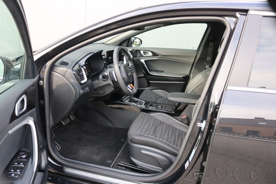Kia Ceed Sportswagon 1.5 T-GDi 140PK Automaat GT-Line 12-2025!/Navigatie/Adapt.-cruise/Keyfree/Winter-pack