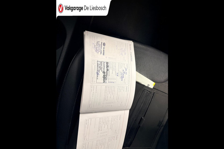 Kia Niro 1.6 GDi PHEV DynamicLine / navigatie / carplay / stoel en stuurverwarming