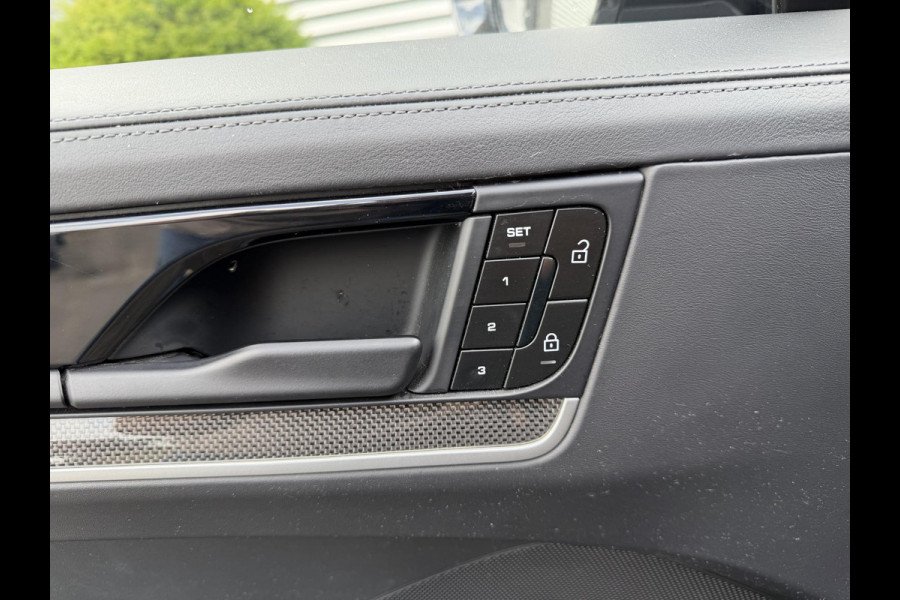 Porsche Cayenne Coupé 4.0 Turbo E-Hybrid Sport Chrono | 360* Camera | Achteras Besturing | Burmester | Bijrijders Display | Head-Up Display | CARBON |