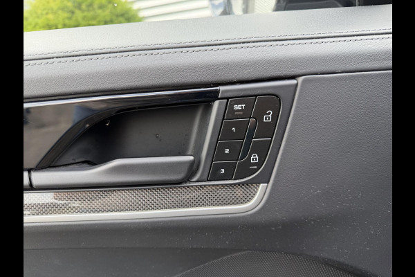 Porsche Cayenne Coupé 4.0 Turbo E-Hybrid Sport Chrono | 360* Camera | Achteras Besturing | Burmester | Bijrijders Display | Head-Up Display | CARBON |