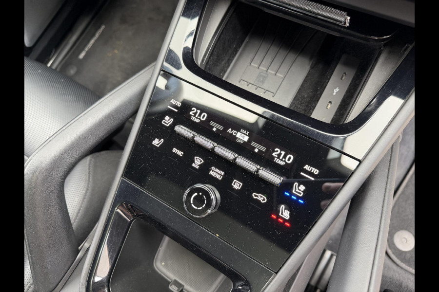 Porsche Cayenne Coupé 4.0 Turbo E-Hybrid Sport Chrono | 360* Camera | Achteras Besturing | Burmester | Bijrijders Display | Head-Up Display | CARBON |