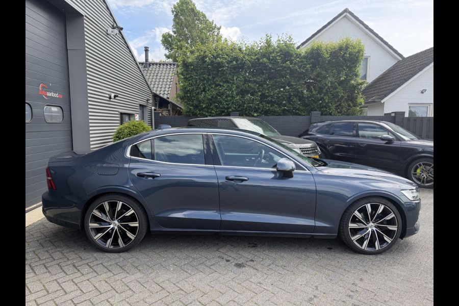 Volvo S60 2.0 B4 Plus Bright | Camera | Navigatie | 20 Inch Lichtmetalen Velgen | DAB | LED |