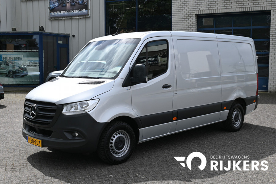 Mercedes-Benz Sprinter 315 CDI L2H1 RWD 3500 KG trekhaak, Werkplaats inrichting, Geveerde stoel, MBUX 10.25