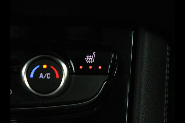 Opel Grandland X 1.6 Turbo Business Executive | Trekhaak | Stoelverwarming | Carplay | Navigatie | Stuurverwarming | Climate control | 18'' | Parkeerhulp | Bluetooth | Cruise control