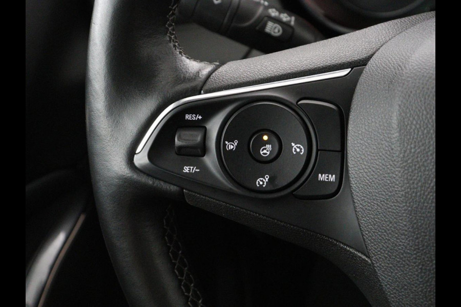 Opel Grandland X 1.6 Turbo Business Executive | Trekhaak | Stoelverwarming | Carplay | Navigatie | Stuurverwarming | Climate control | 18'' | Parkeerhulp | Bluetooth | Cruise control