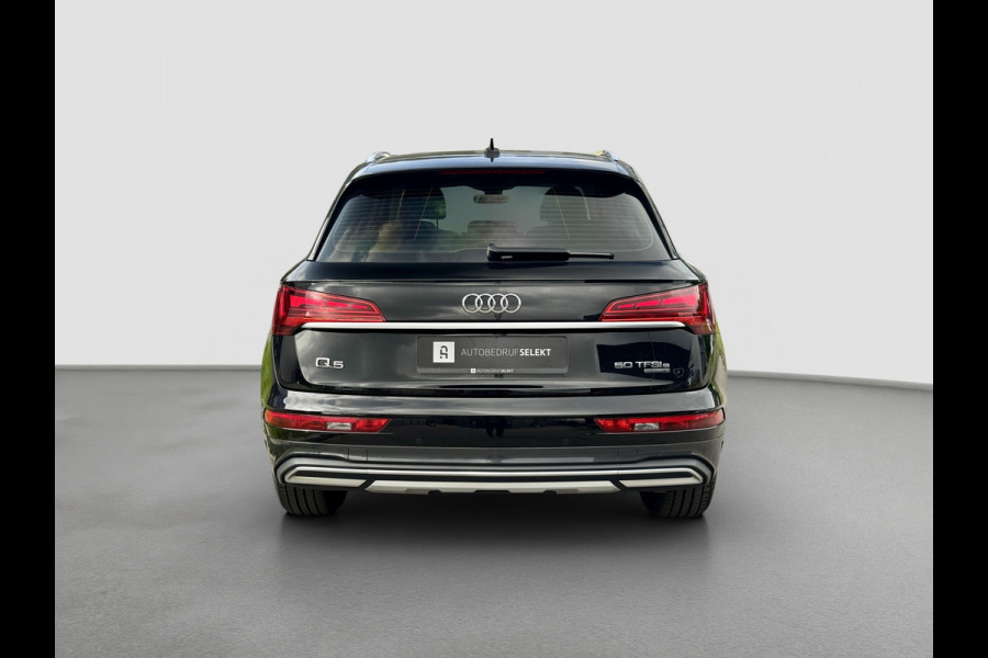 Audi Q5 50 TFSI e | Trekhaak | Carplay | Stoelverwarming | Elektrische achterklep | ACC | LED