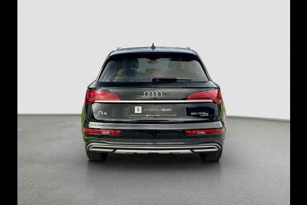 Audi Q5 50 TFSI e | Trekhaak | Carplay | Stoelverwarming | Elektrische achterklep | ACC | LED