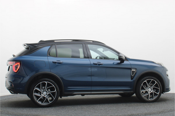 Lynk & Co 01 1.5 Plug-in Hybrid 360° Camera, Panoramadak, Zwarte hemel, ACC, Keyless, PDC, LED, 20''