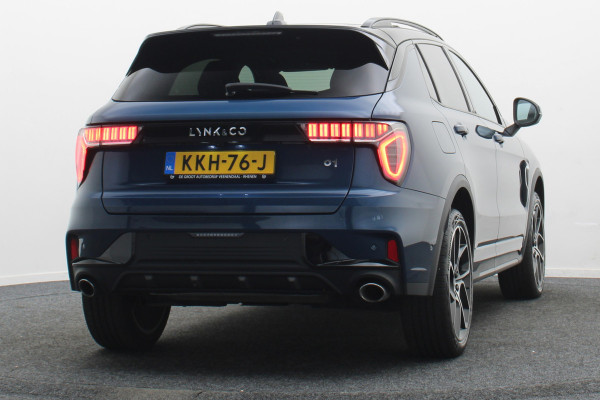 Lynk & Co 01 1.5 Plug-in Hybrid 360° Camera, Panoramadak, Zwarte hemel, ACC, Keyless, PDC, LED, 20''