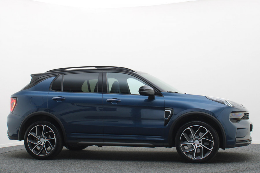 Lynk & Co 01 1.5 Plug-in Hybrid 360° Camera, Panoramadak, Zwarte hemel, ACC, Keyless, PDC, LED, 20''