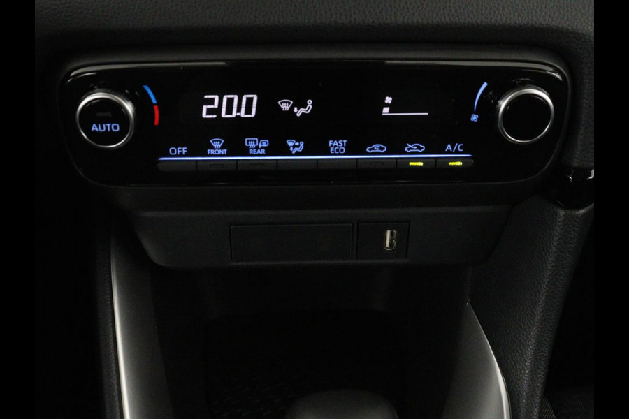 Toyota Yaris 1.5 Hybrid Dynamic | Carplay | Adaptive cruise | Keyless | Camera | Full LED | Climate control | 16'' | Bluetooth | DAB | Regensensor | Origineel NL
