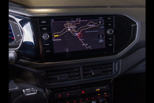 Volkswagen T-Cross 1.0 TSI 2x R-Line / 115pk / Dodehoek herkenning / Automatische klimaatregeling /