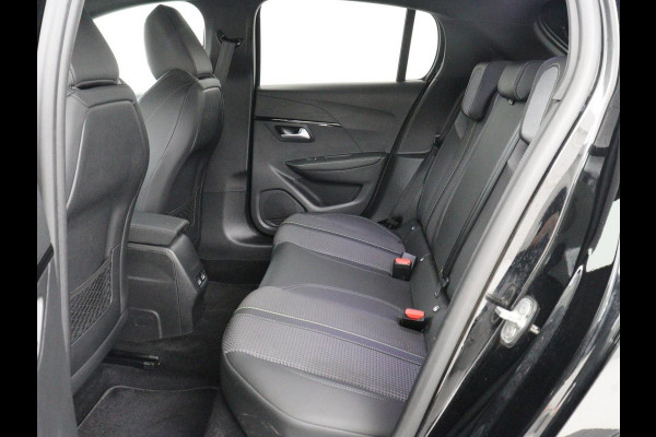 Peugeot e-208 EV GT 350 50 kWh | SOH 89,8% | Half leder | Camera | Carplay | Navigatie | Side Assist | Sportstoelen | Full LED | Parkeerhulp | DAB | Climate control | Bluetooth | Cruise control