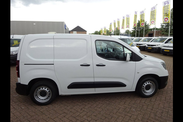 Opel Combo 1.5D L1H1 Edition AIRCO NAVI CRUISE CONTROL PDC