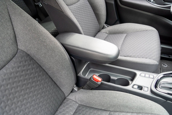 Toyota Yaris Cross 1.5 Hybrid 115 Active | Prijs rijklaar incl. 12 mnd garantie | Stoelverw Carplay Clima Camera LED