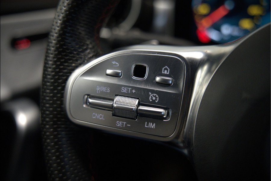 Mercedes-Benz CLA-Klasse 180 Advantage AMG | Stoelverwarming | Parkeersensoren | Navigatie | Cruise Control | Keyless | Camera | Climate Control