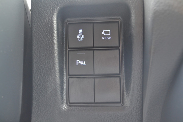 Toyota Land Cruiser 150 2.8 D-4D-F Professional Window Van