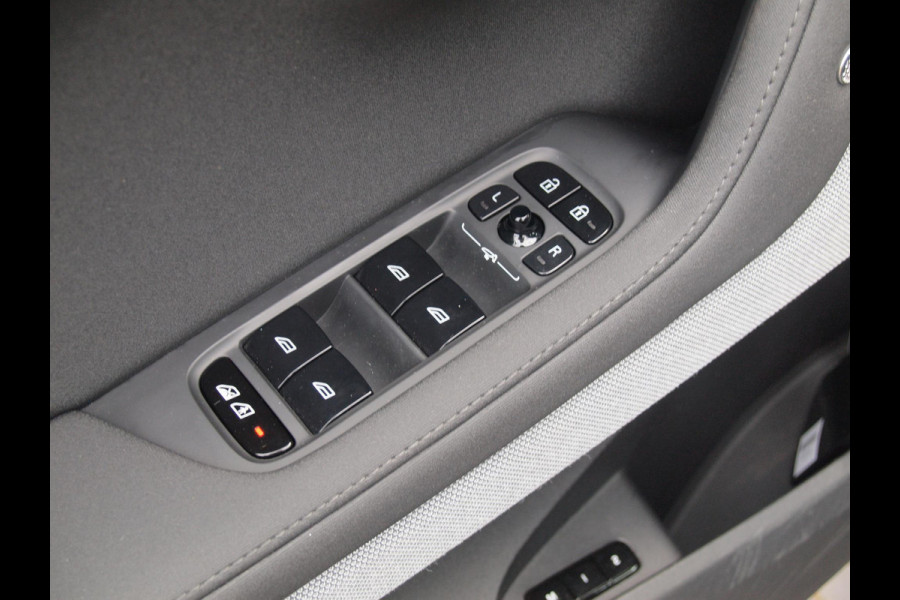 Polestar 2 Long Range Dual Motor Launch Edition 78kWh 408PK | Panoramadak | Harman Kardon | 360 Camera | Apple Carplay |