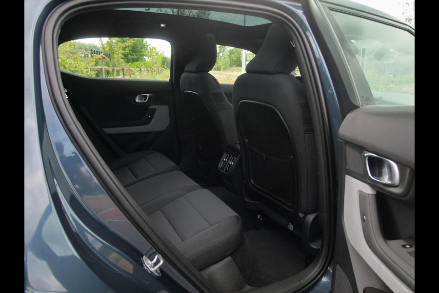 Polestar 2 Long Range Dual Motor Launch Edition 78kWh 408PK | Panoramadak | Harman Kardon | 360 Camera | Apple Carplay |