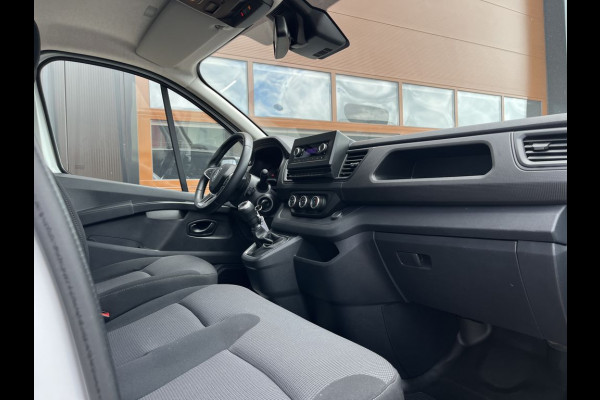 Renault Trafic 2.0 dCi E6 130pk L2 Comfort 3p BPM Vrij! Lease €338 p/m, PDC, Led, Airco, Trekhaak, Cruise controle.