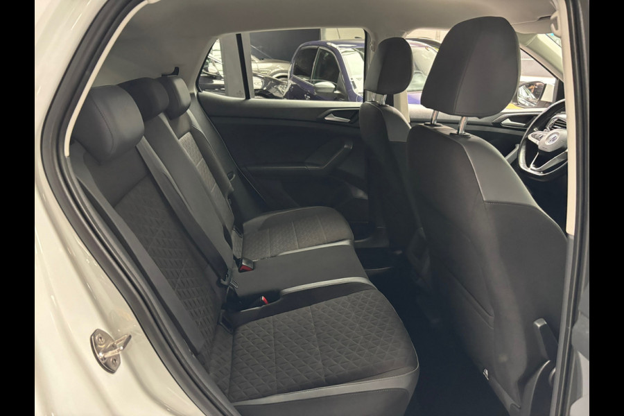 Volkswagen T-Cross 1.0 TSI Style /Camera / Carplay / stoelverwarming