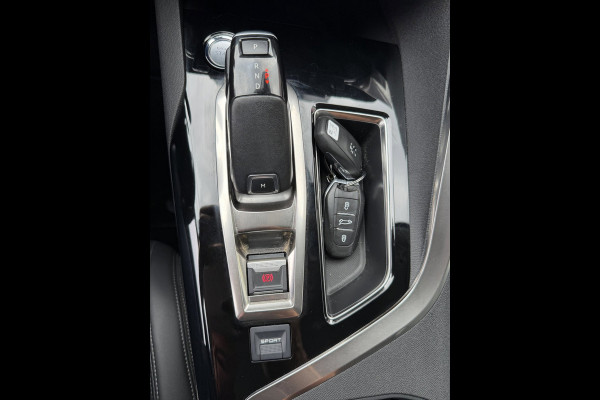 Peugeot 3008 1.2 PureTech Allure -AUTOMAAT I Navigatie I LED/PDC I Achteruitrij camera I Airco I Sport velgen I Dealer onderhouden