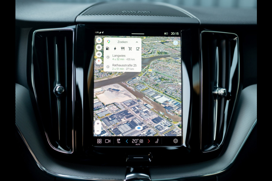 Volvo XC60 2.0 T8 Plug-in hybrid AWD Plus Dark | Pano | Trekhaak wegkl. | 360 Camera | Head Up | Harman/ Kardon | Prijs Rijklaar!!