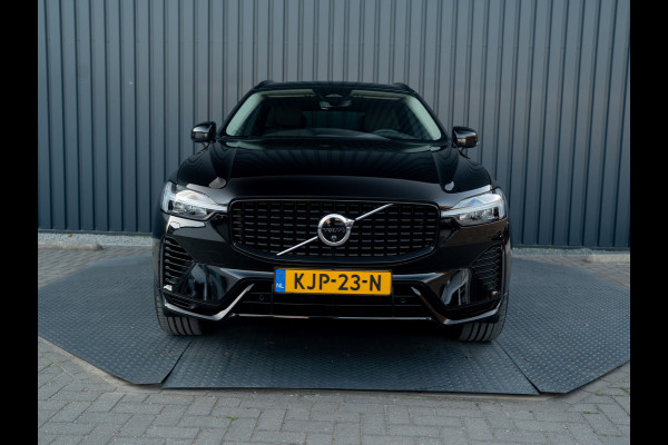 Volvo XC60 2.0 T8 Plug-in hybrid AWD Plus Dark | Pano | Trekhaak wegkl. | 360 Camera | Head Up | Harman/ Kardon | Prijs Rijklaar!!