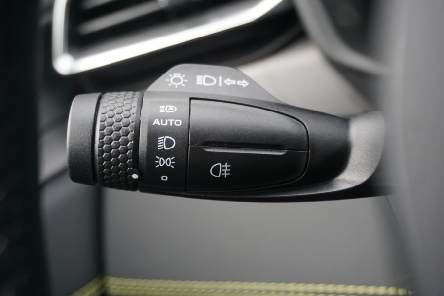 Lynk & Co 01 1.5 More 261PK | 360 CAM | NED. AUTO | 1.800 KG TREKGEWICHT