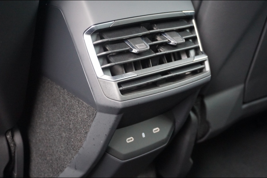Lynk & Co 01 1.5 More 261PK | 360 CAM | NED. AUTO | 1.800 KG TREKGEWICHT